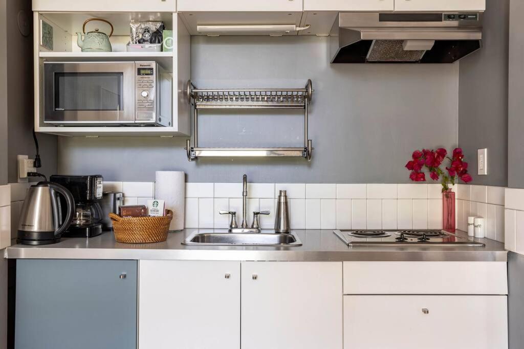 Apartment Lovely One Bedroom In Encino Village